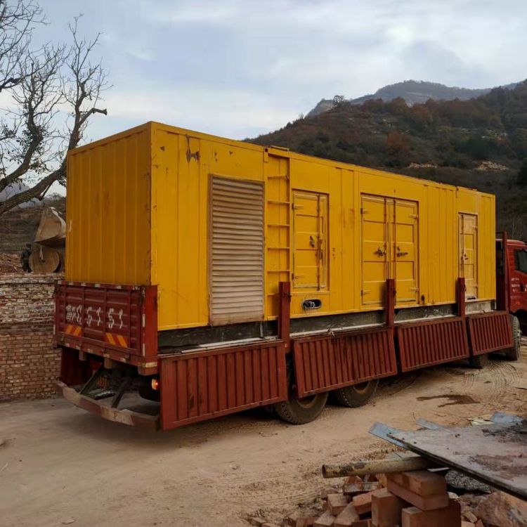 东区200kW 发电机组在带电阻性负载时，输出功率会受到哪些因素的影响？