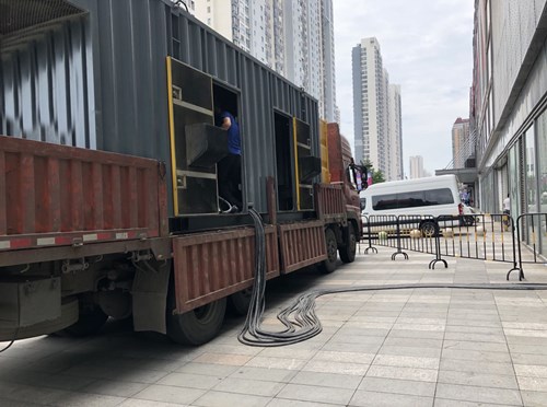 东区柴油发电机空气滤清器在不同季节的更换周期是否有差异？