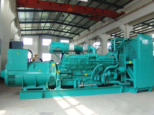 东区影响800KW发电机组油耗的因素有哪些？